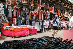 BIB: 
                            <button type="button" onclick="openModal(25389105)" class="btn btn-primary btn-sm float-right btn-popup" data-toggle="modal" data-target=".modal-high-quality">
                        <i class="fas fa-shopping-cart"></i> Add to Cart
                    </button>
                                            <button type="button" onclick="isThisMe(25389105, true)" class="btn btn-success btn-sm float-right btn-popup btn-isme hidden" data-toggle="tooltip" data-placement="bottom" title="นี่คือรูปของคุณใช่ไหม คลิกที่นี่เพื่อเอาเข้าอัลบั้ม">
                        <i class="fas fa-plus"></i> Add to album
                    </button>
                    <button type="button" onclick="isThisMe(25389105, false)" class="btn btn-warning btn-sm float-right btn-popup btn-isnotme hidden">
                        <i class="fas fa-ban"></i> Remove from album
                    </button>